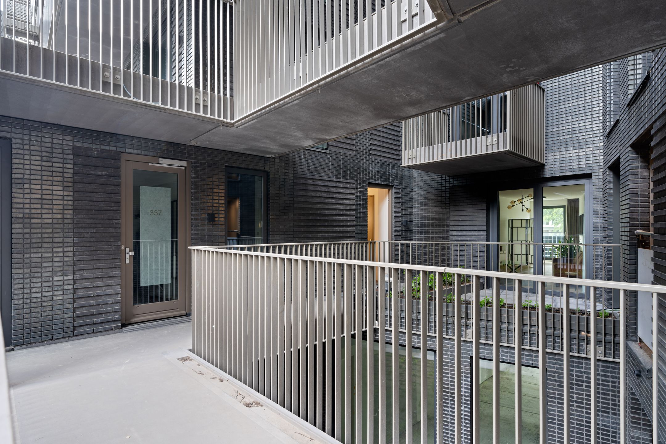 Foto 24 van Lutonhof 333