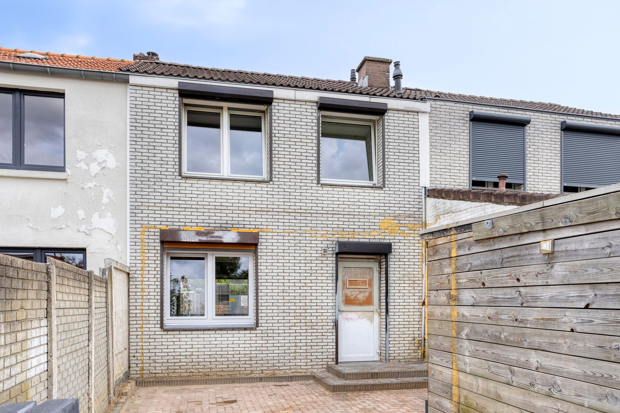 Photo 24 of Montfortstraat 16