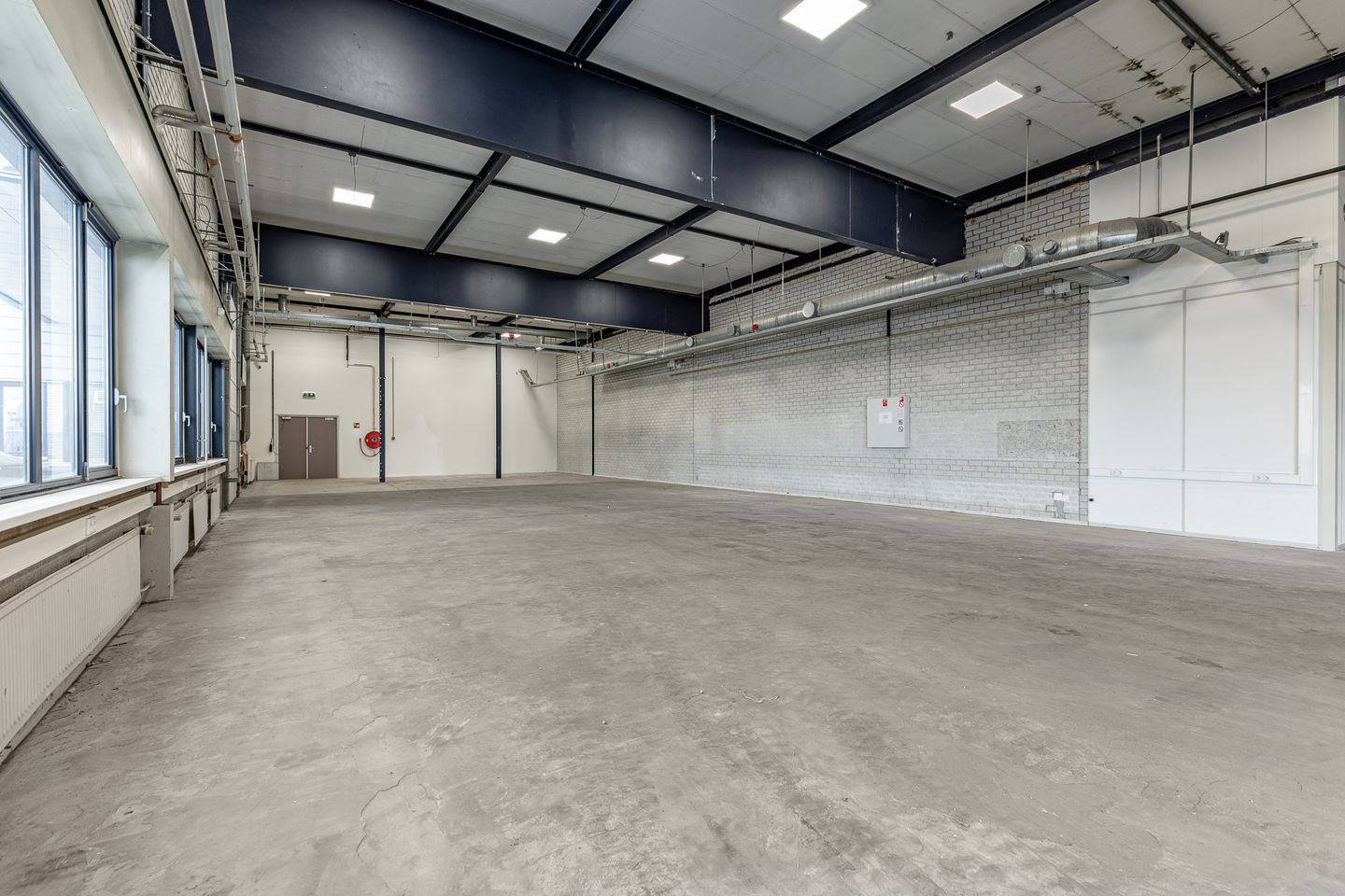 Bekijk foto 4 van Tarasconweg 2