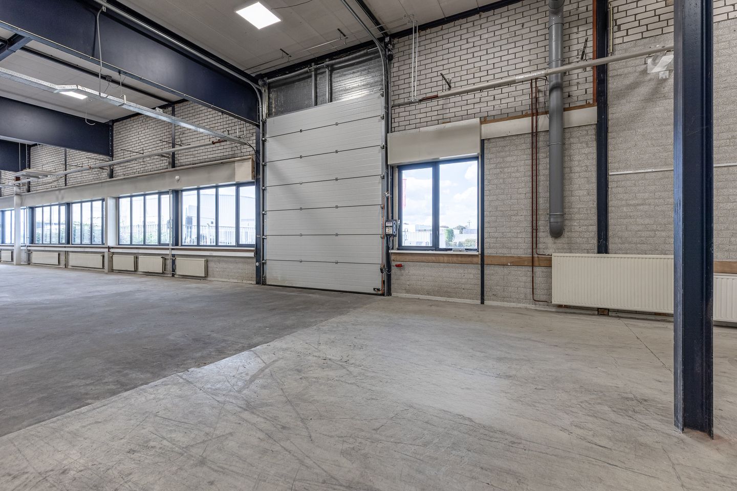 Bekijk foto 5 van Tarasconweg 2