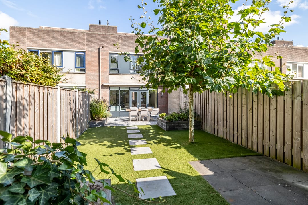 Foto 1 van Vuurvlinder 16