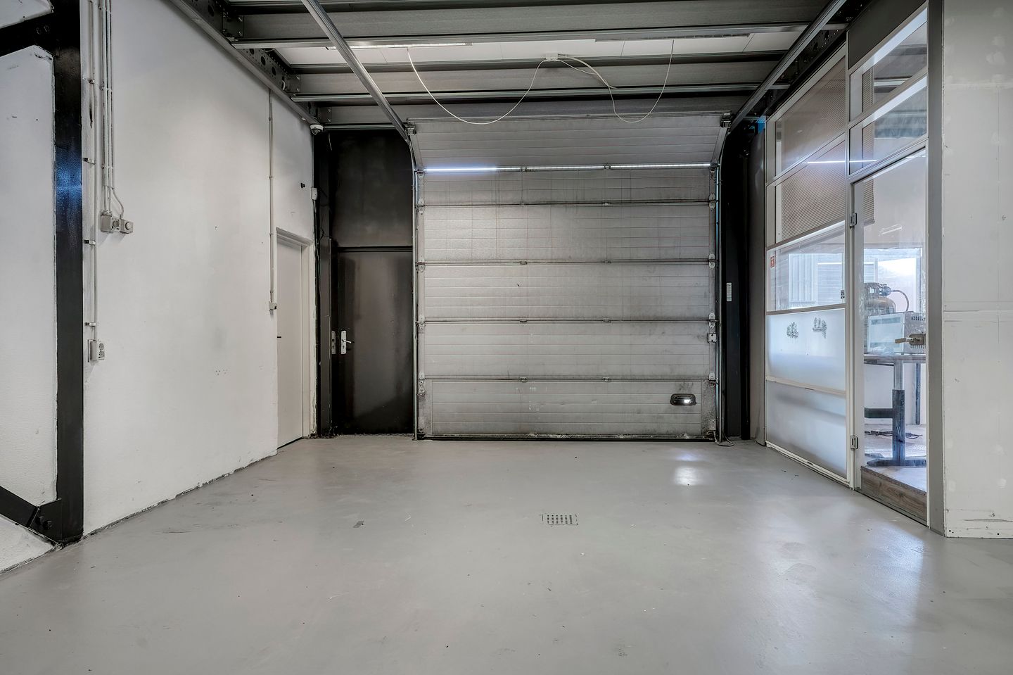 View photo 4 of Flevoweg 35-B
