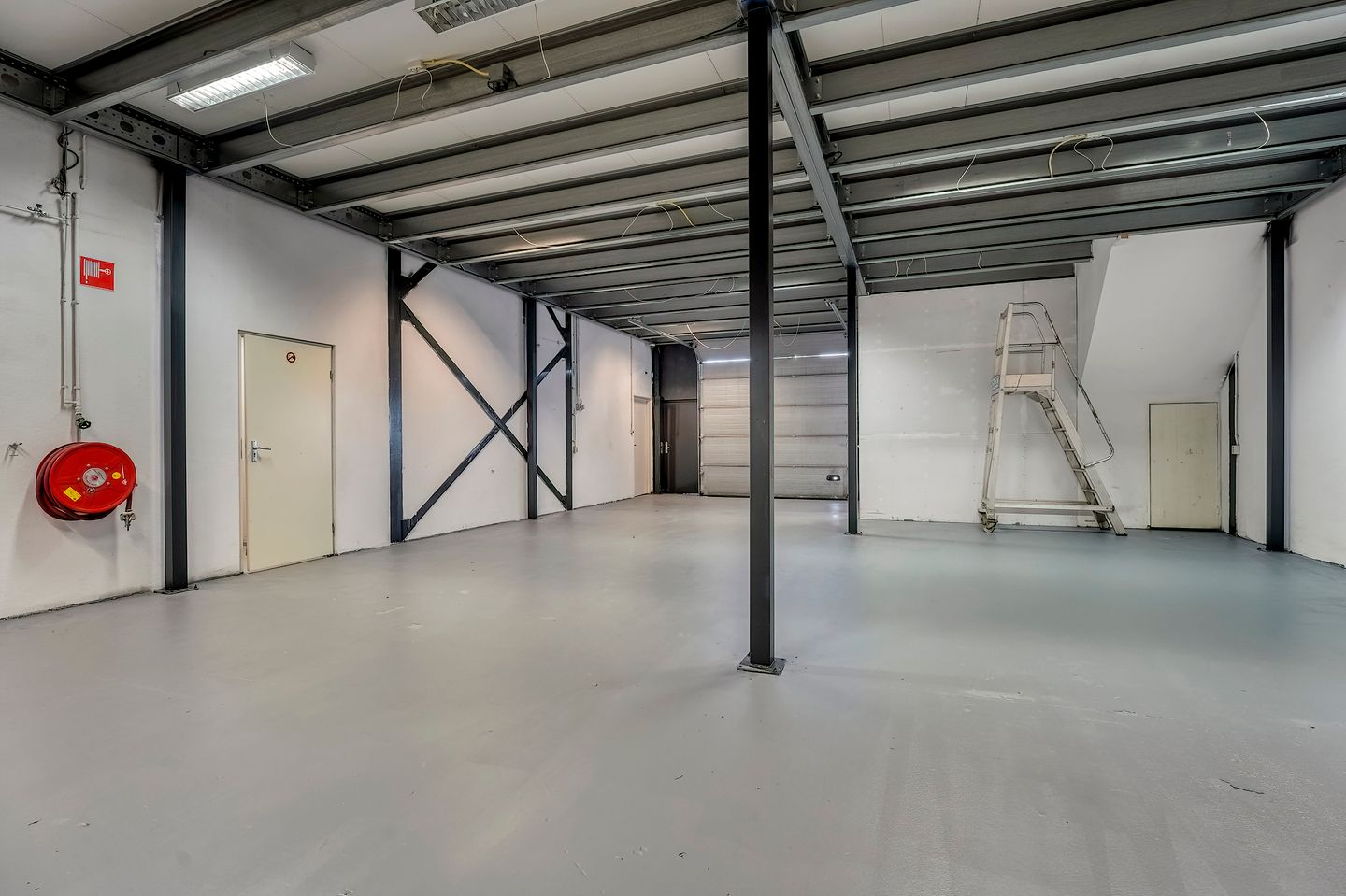 View photo 3 of Flevoweg 35-B