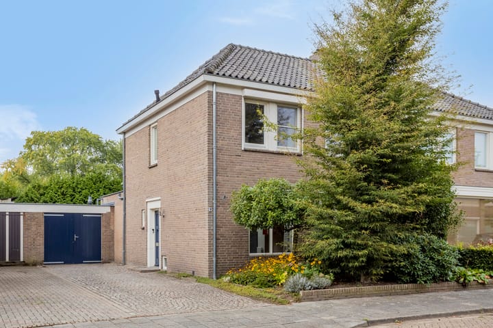 Foto 8 van Irenelaan 9