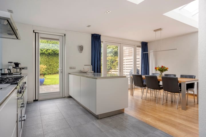 Foto 11 van Irenelaan 9