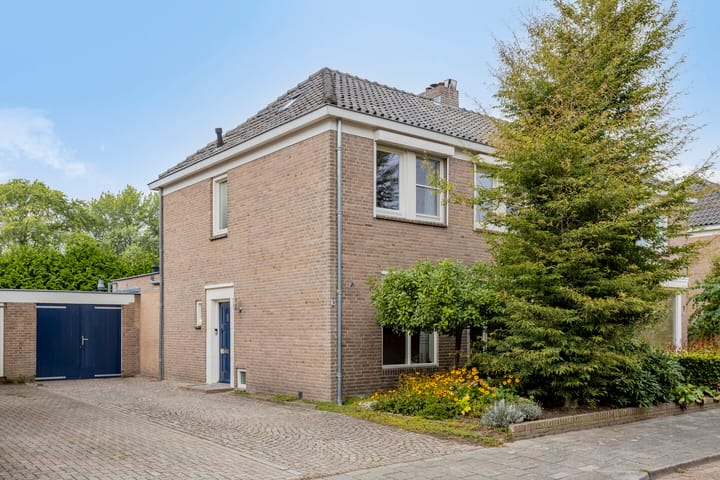 Foto 1 van Irenelaan 9