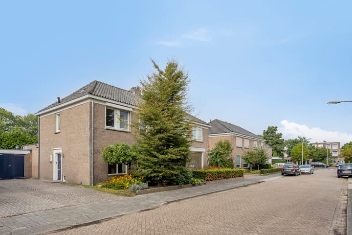 Foto 41 van Irenelaan 9