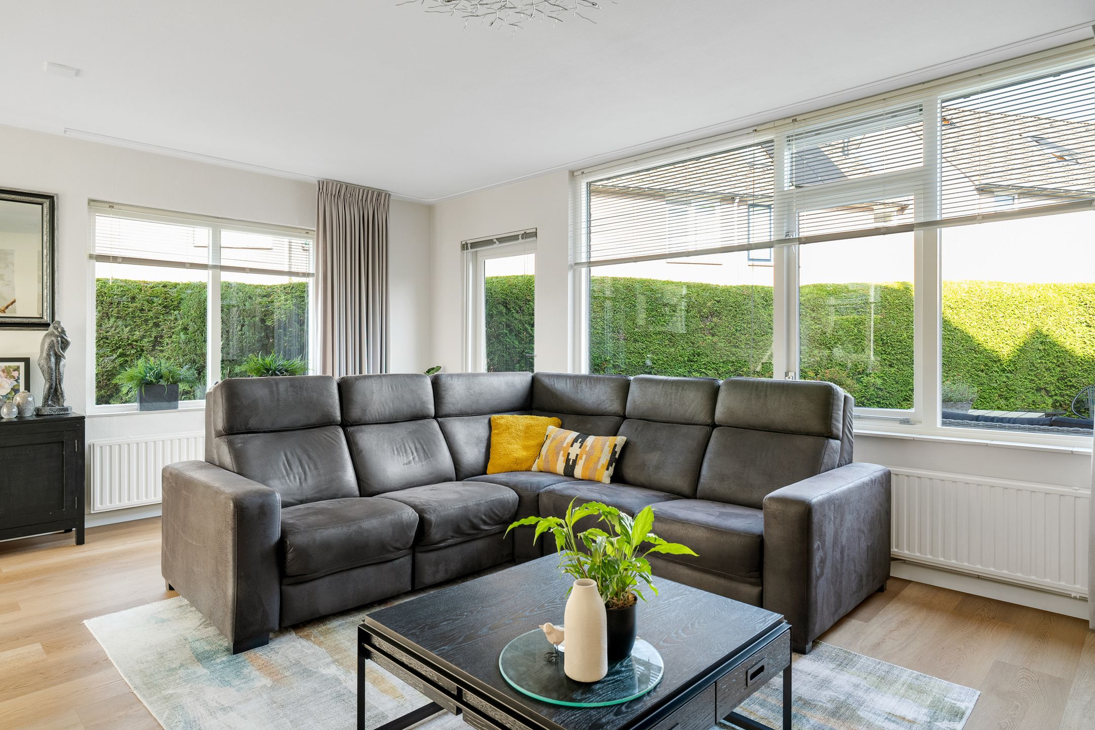 Photo 6 of Van Maanenware 40