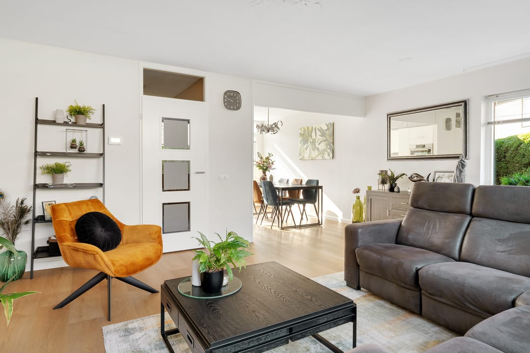 Photo 7 of Van Maanenware 40