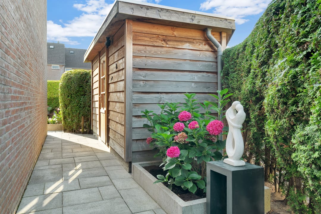 Photo 31 of Van Maanenware 40