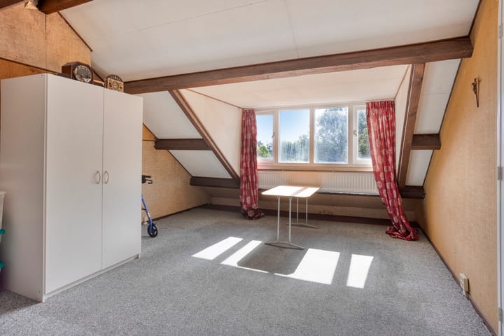 Photo 23 of Irenestraat 9