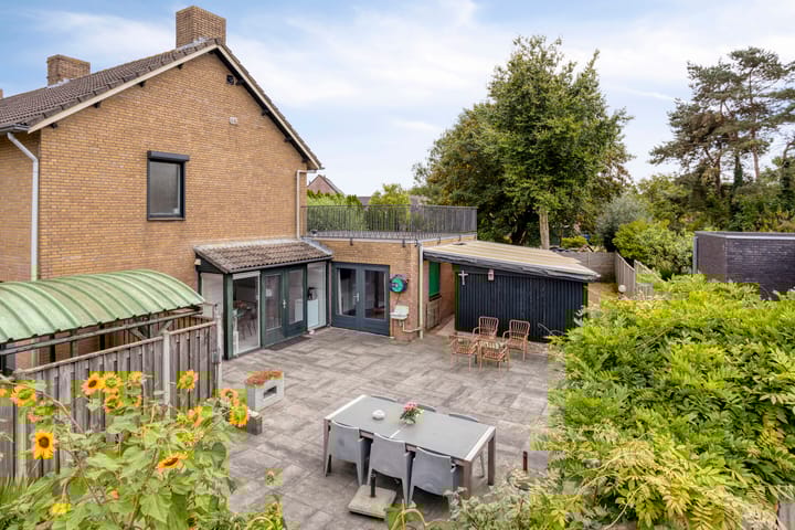 Photo 29 of Irenestraat 9