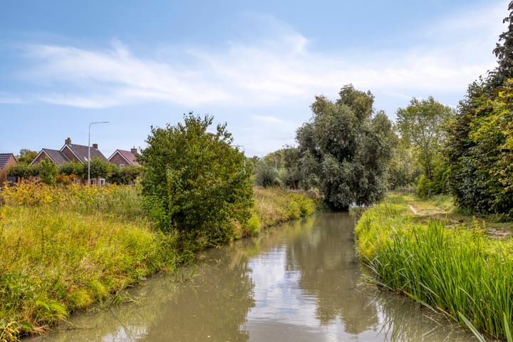 Photo 36 of Irenestraat 9