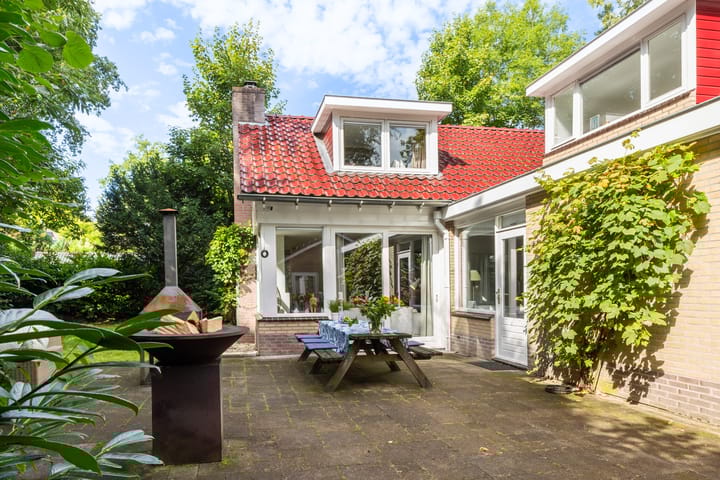 Foto 31 van Dennenlaan 1