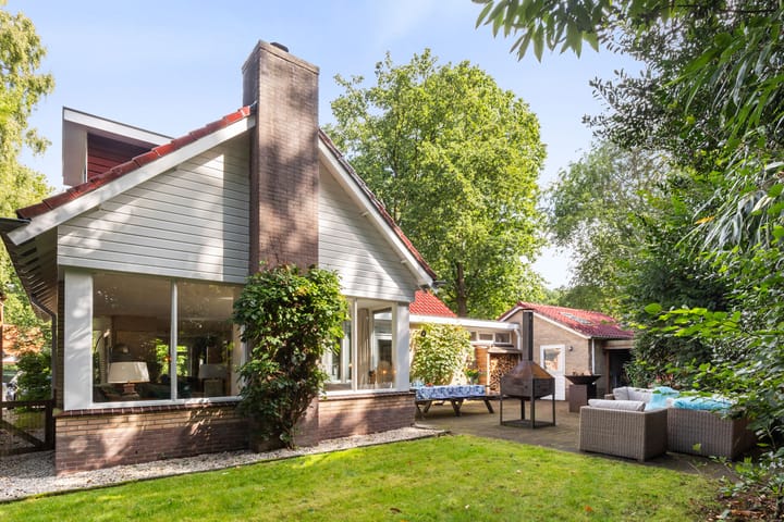 Foto 36 van Dennenlaan 1