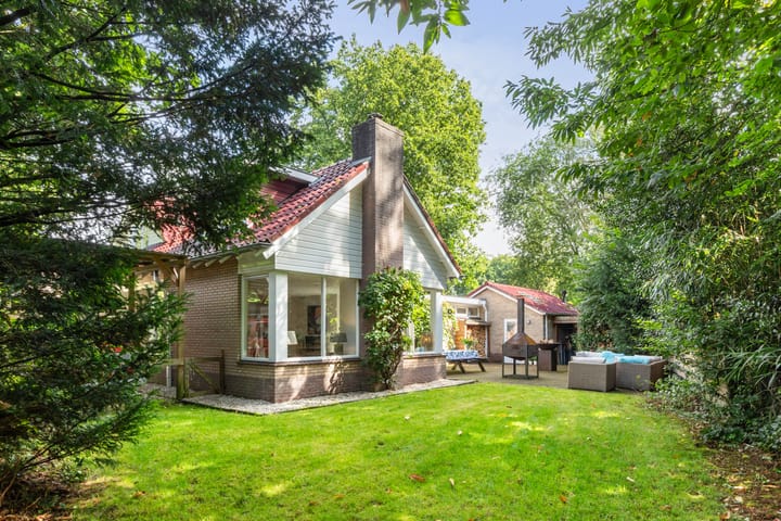 Foto 37 van Dennenlaan 1