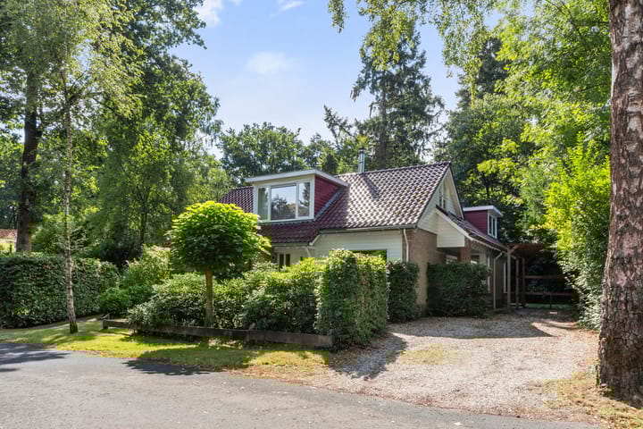 Foto 40 van Dennenlaan 1