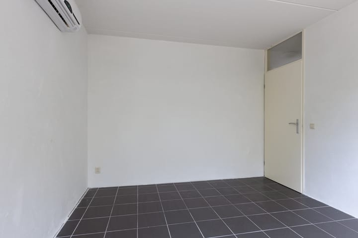 Foto 21 van Locatellistraat 23