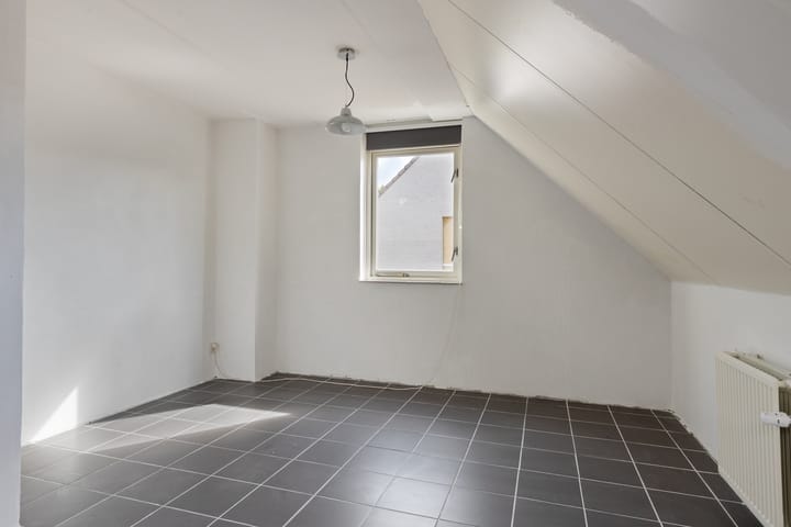 Foto 26 van Locatellistraat 23