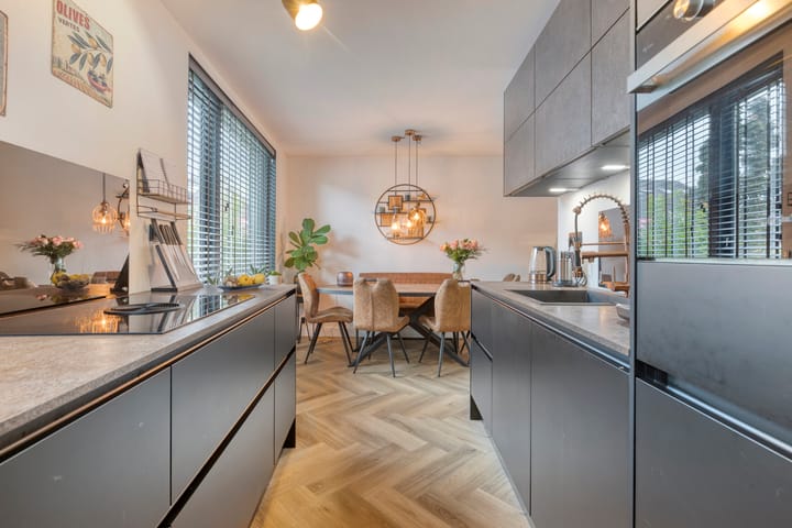 Foto 16 van Robert Stolzhof 53