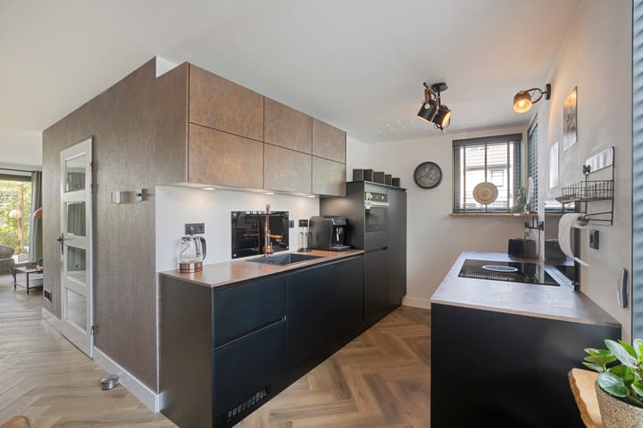 Foto 15 van Robert Stolzhof 53