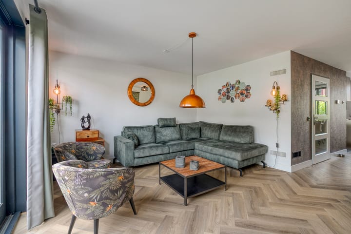 Foto 10 van Robert Stolzhof 53