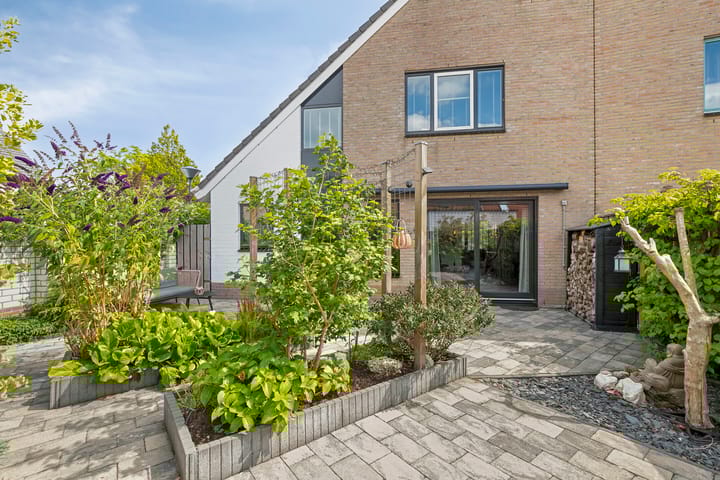 Foto 41 van Robert Stolzhof 53