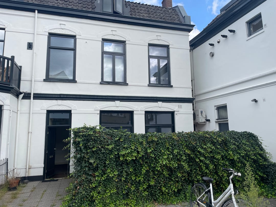Photo 1 of Nieuw Baarnstraat 2-D