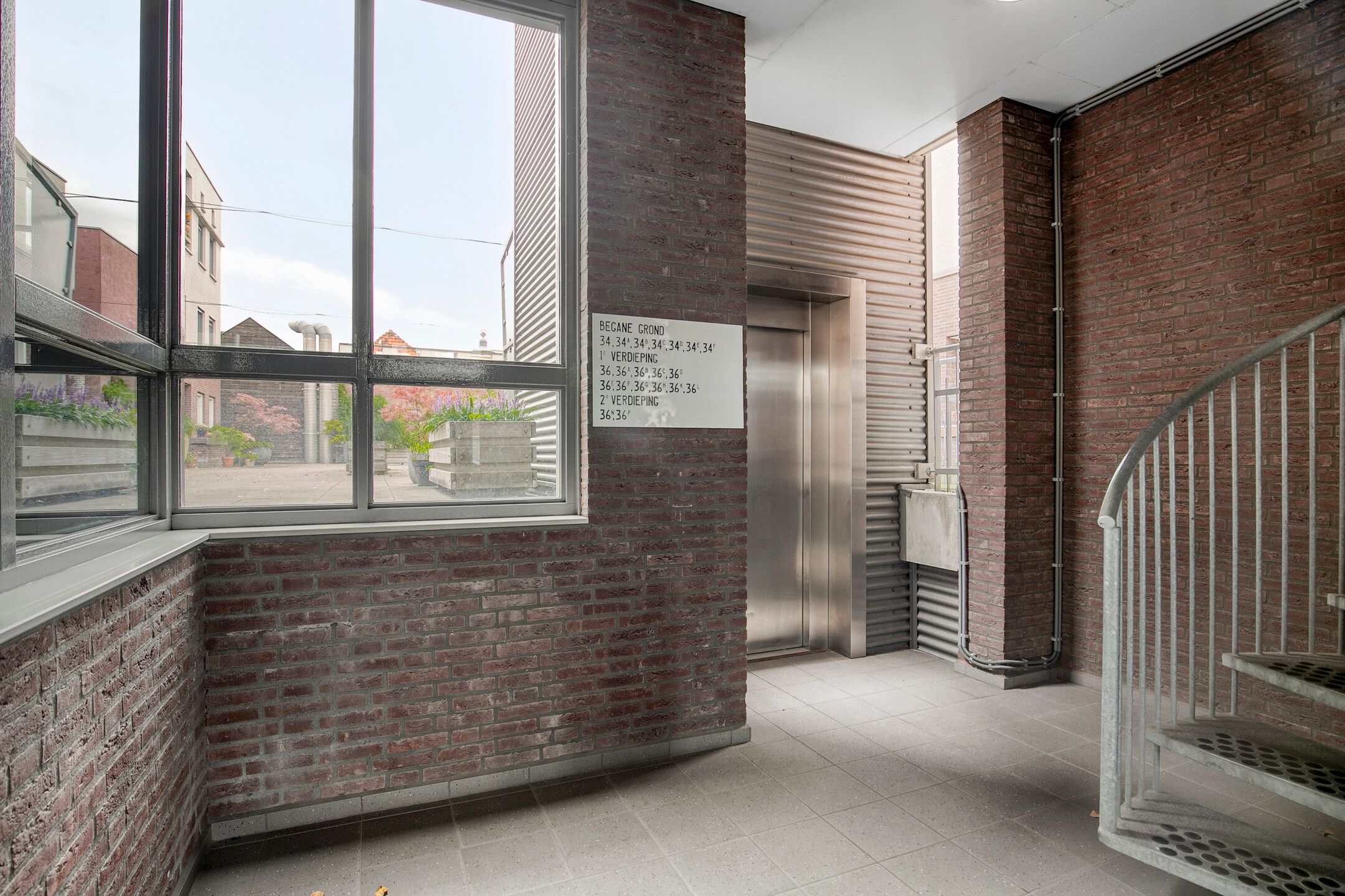 Foto 24 van Oostwal 36-H