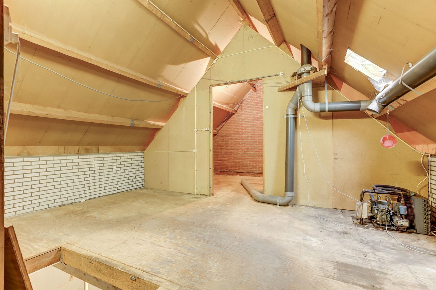 Foto 44 van Julianastraat 28