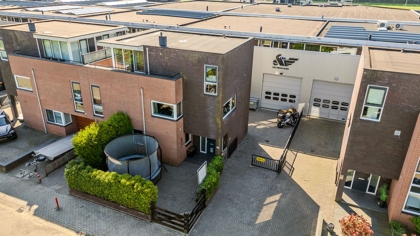 View photo 1 of Edisonweg 44