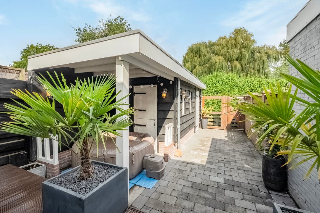 Photo 41 of Verbruggestraat 24