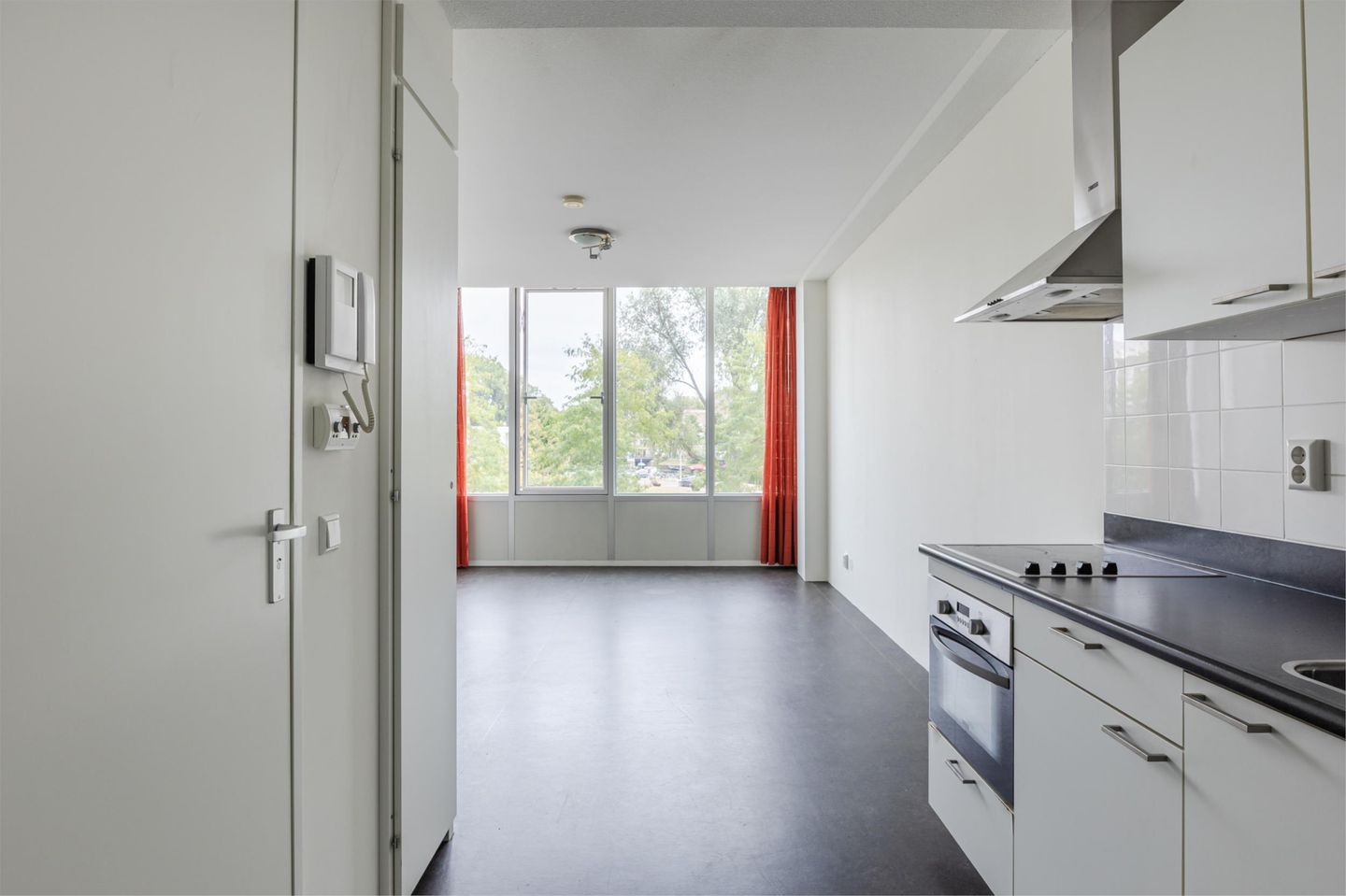 Photo 10 of Bos en Lommerplantsoen 73-F