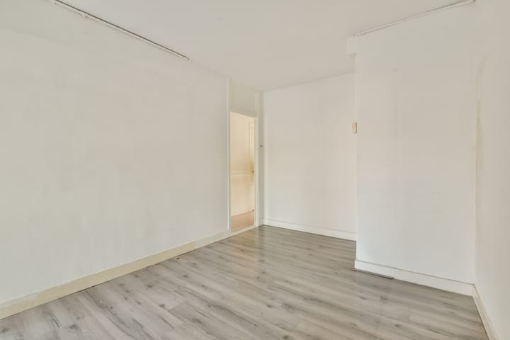 Photo 18 of De Wittenkade 31-1R