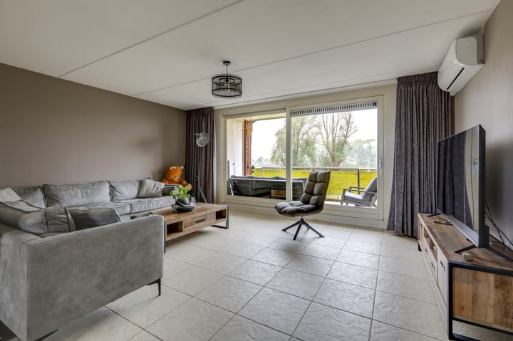 Photo 2 of Bongerd 34