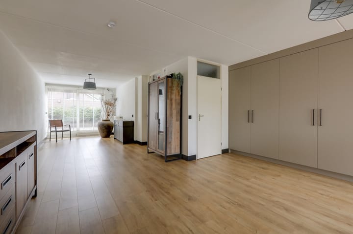 Photo 15 of Bongerd 34