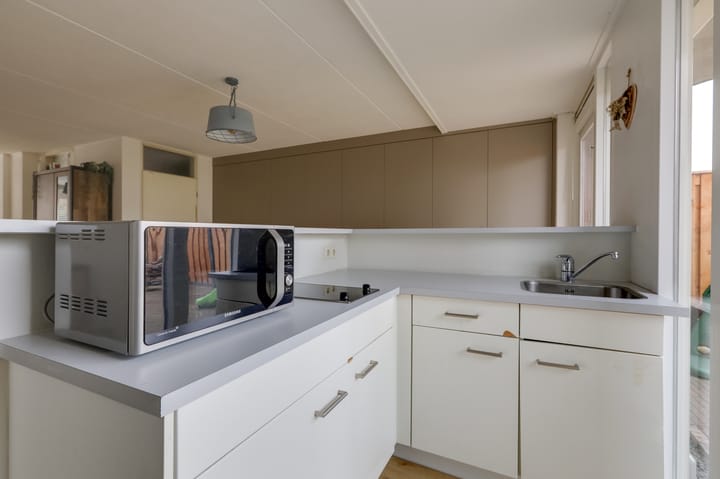 Photo 20 of Bongerd 34