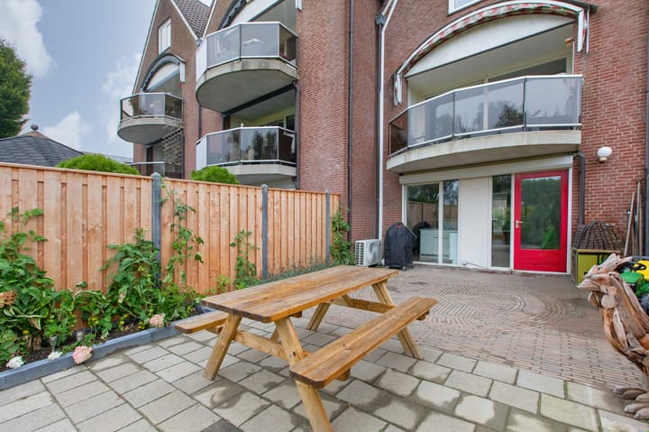 Photo 24 of Bongerd 34