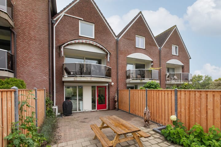 Photo 25 of Bongerd 34