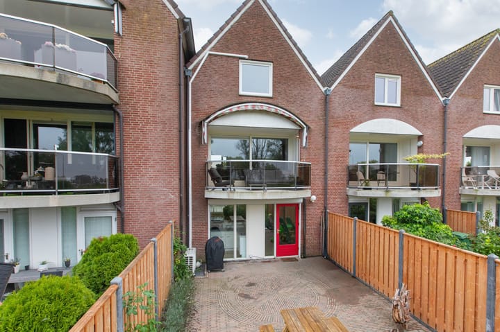 Photo 26 of Bongerd 34