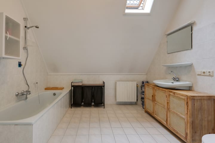 Photo 52 of Bongerd 34