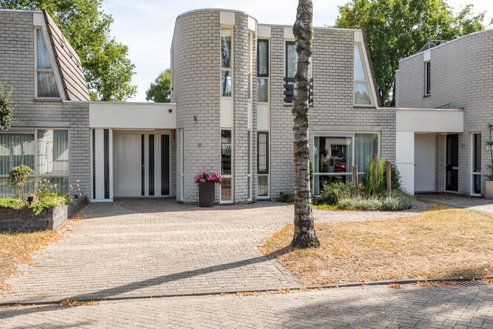 Foto 2 van Lariksrode 15