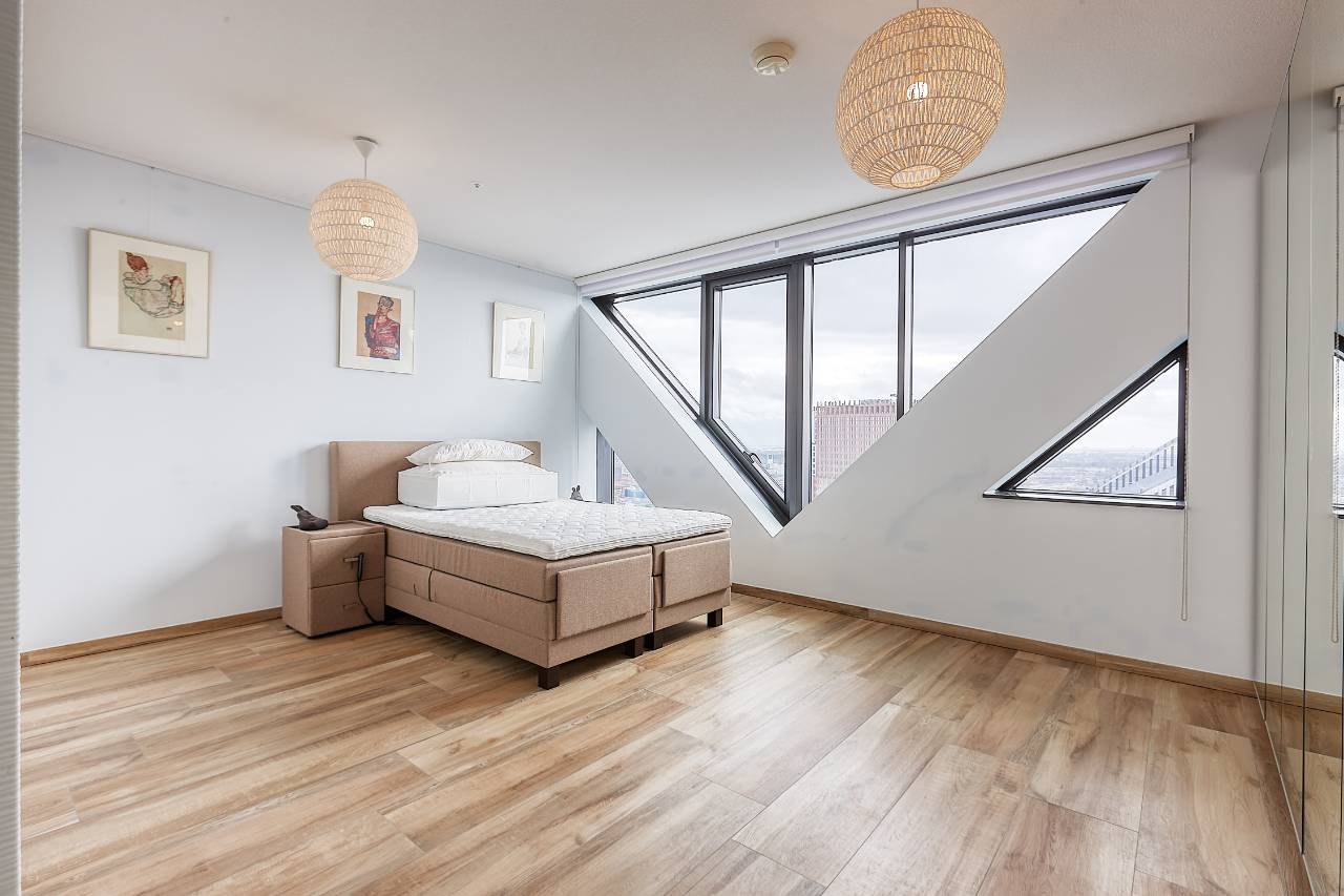 Foto 19 van Anna van Buerenplein 269