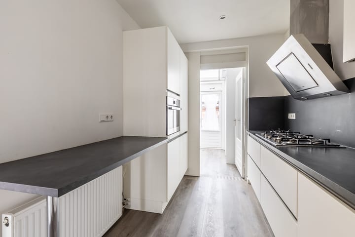 Foto 12 van van Tuldenstraat 10