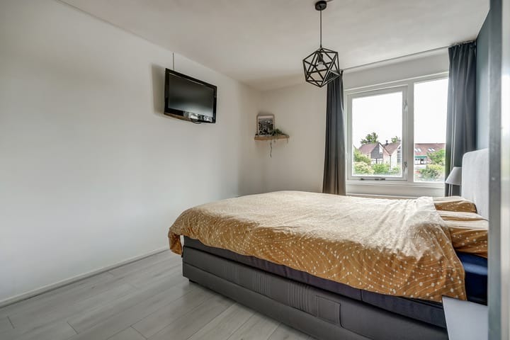 Photo 13 of Oever 56