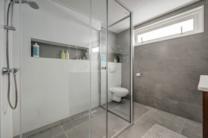 Photo 16 of Oever 56