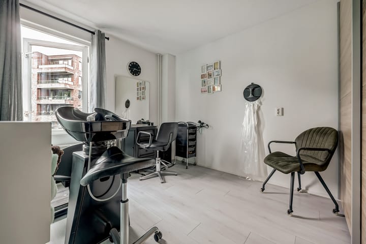 Photo 20 of Oever 56