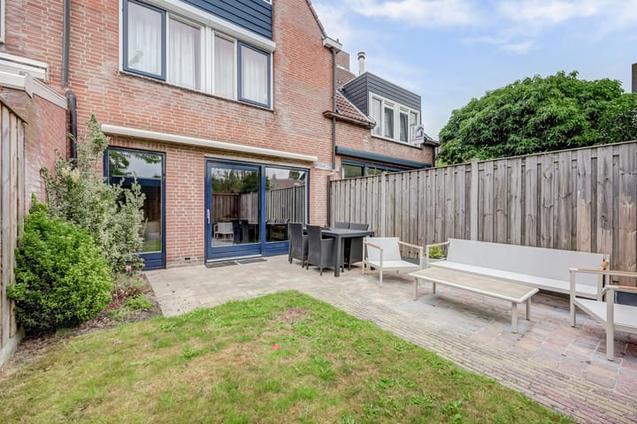 Photo 30 of Oever 56