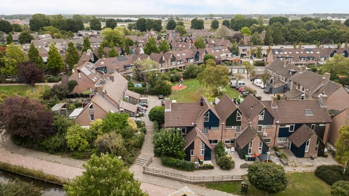 Photo 38 of Oever 56