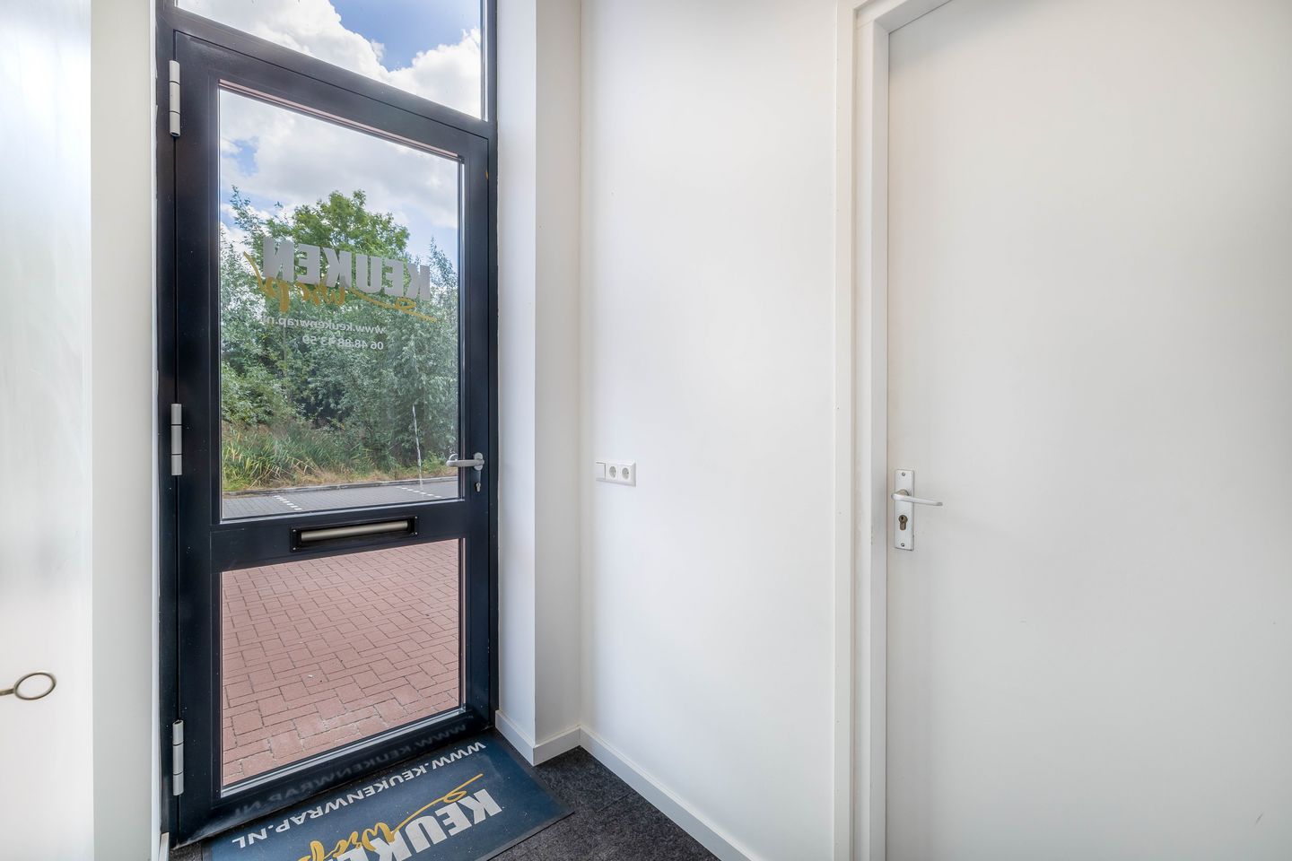 View photo 5 of Staringlaan 14-D